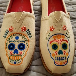 Toms - Limited Edition Día de los Muertos  